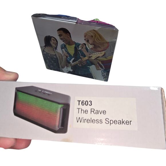 THE RAVE WIRELESS SPEAKER BLUETOOTH SPEAKER - Picture 2 of 4